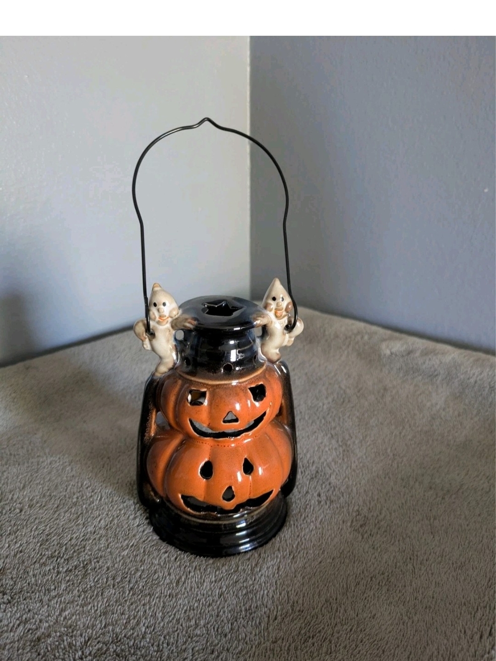 Halloween Ceramic Lantern Pumpkin Ghosts Tea Light Holder Stands Or Hangs Spooky